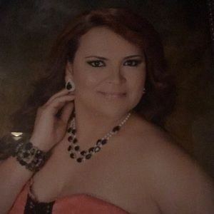 Meet your Posher, Juana